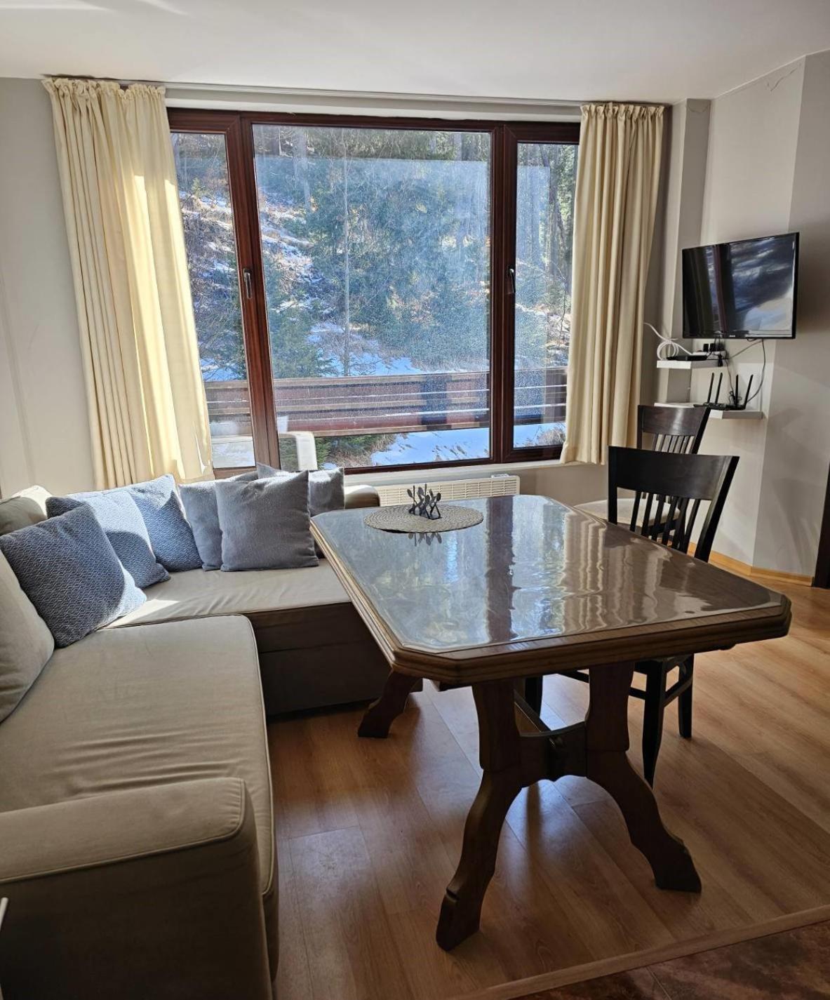 Dobi'S Apartment Elit47 At Elit بامبوروفو المظهر الخارجي الصورة